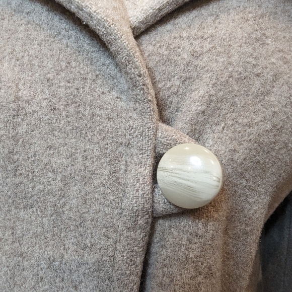 Women's Neutral Wool trench coat. Nicolinni Vintage size 6/8 - Picture 6 of 17